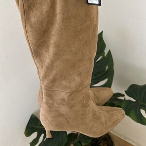 Tan Suede Knee-High Boots para invierno
